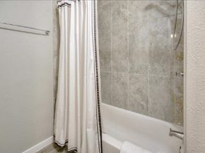 2125 Augusta Drive 63, Houston TX 77057