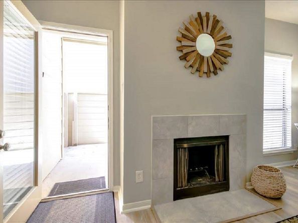 2125 Augusta Drive 63, Houston TX 77057