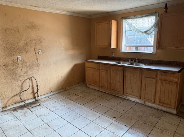 7952 Cinderella Street, Houston TX 77028