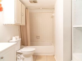 10202 Forum Park Drive 211, Houston TX 77036