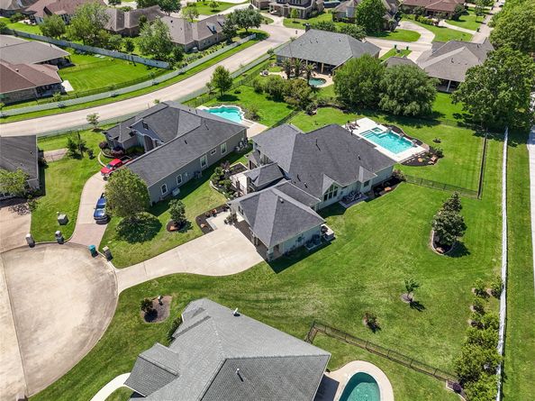 5924 Oak Leaf Court, Conroe TX 77304