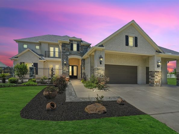 5924 Oak Leaf Court, Conroe TX 77304