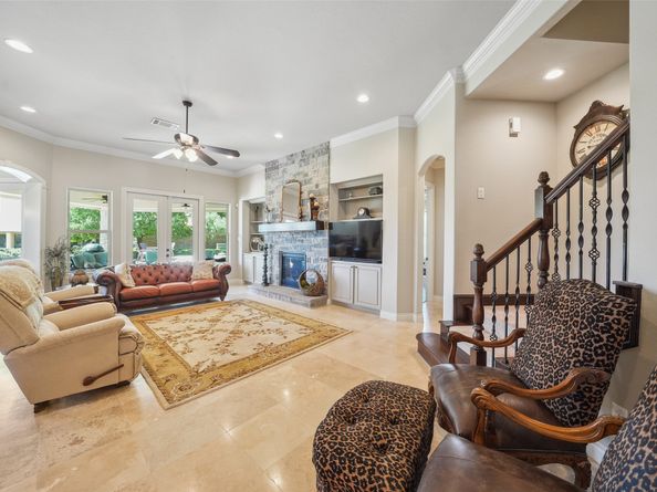 5924 Oak Leaf Court, Conroe TX 77304