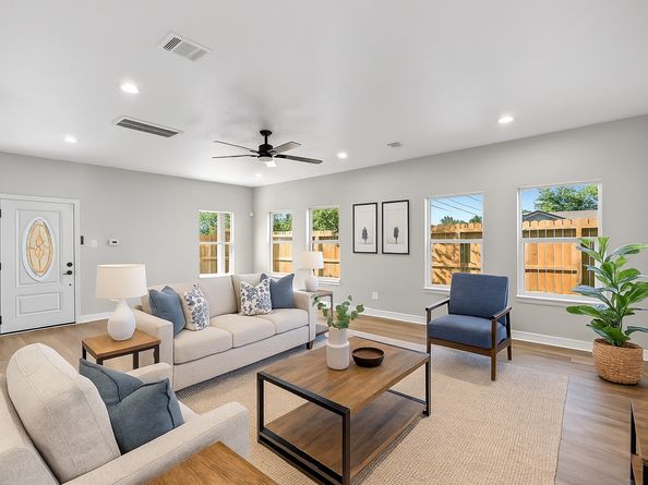 813 Barbara Mae Street, Houston TX 77015