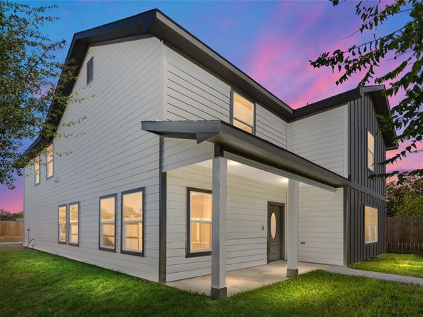 813 Barbara Mae Street, Houston TX 77015