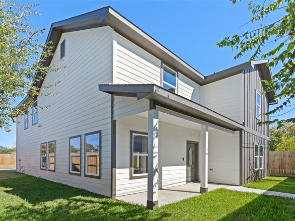 813 Barbara Mae Street, Houston TX 77015