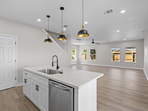 813 Barbara Mae Street, Houston TX 77015