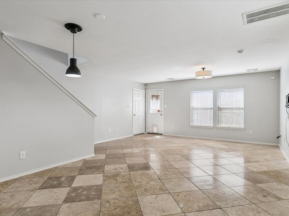 1707 Redwing Cove Drive, Houston TX 77009