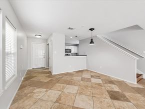 1707 Redwing Cove Drive, Houston TX 77009