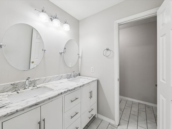 1707 Redwing Cove Drive, Houston TX 77009