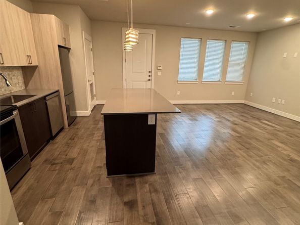 4819 Caroline Street 103, Houston TX 77004