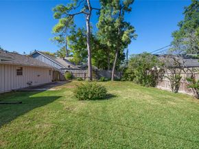 10166 Brinwood Drive, Houston TX 77043