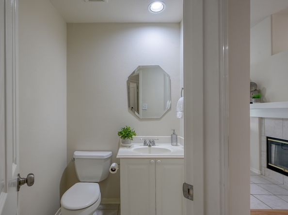 14 Redland Place, The Woodlands TX 77382