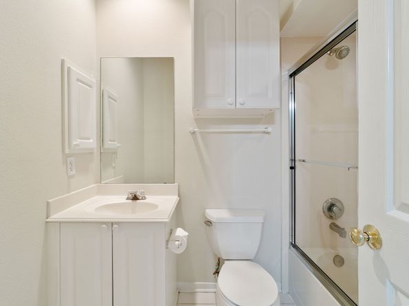 14 Redland Place, The Woodlands TX 77382