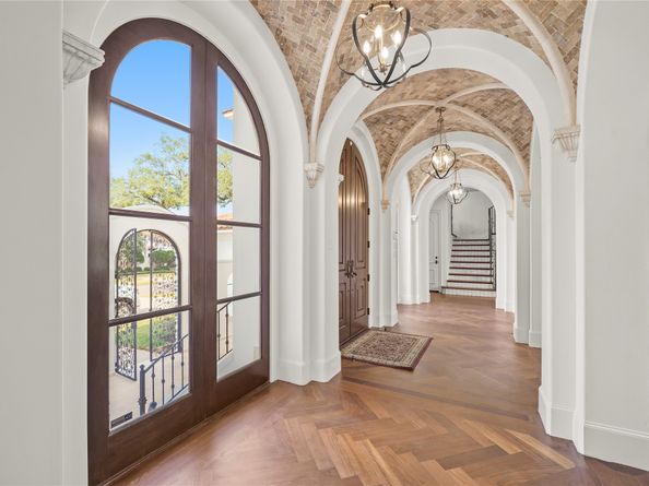 4811 Braesvalley Drive, Houston TX 77096