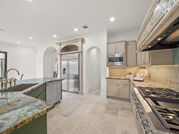 4811 Braesvalley Drive, Houston TX 77096