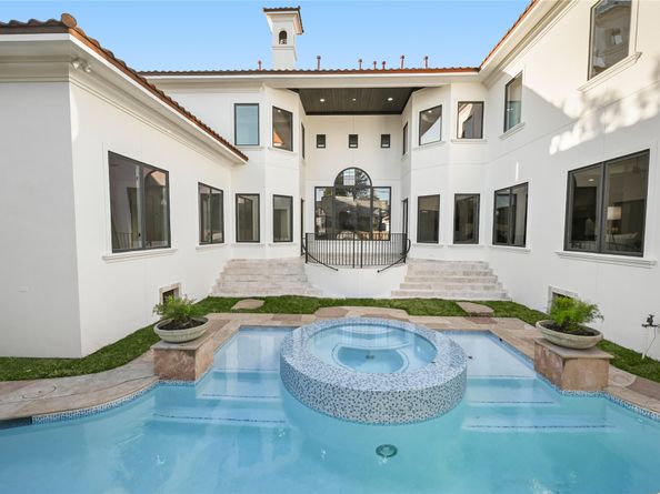 4811 Braesvalley Drive, Houston TX 77096