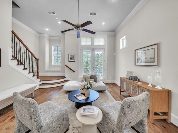 9443 Fannin Street, Houston TX 77045