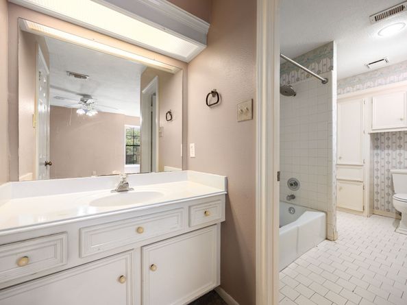 13903 Wilde Forest Court, Sugar Land TX 77498