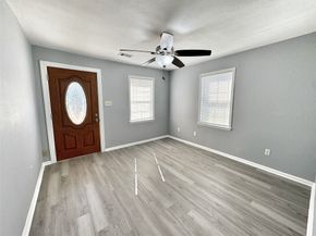 2633 Hollis Street, Houston TX 77093