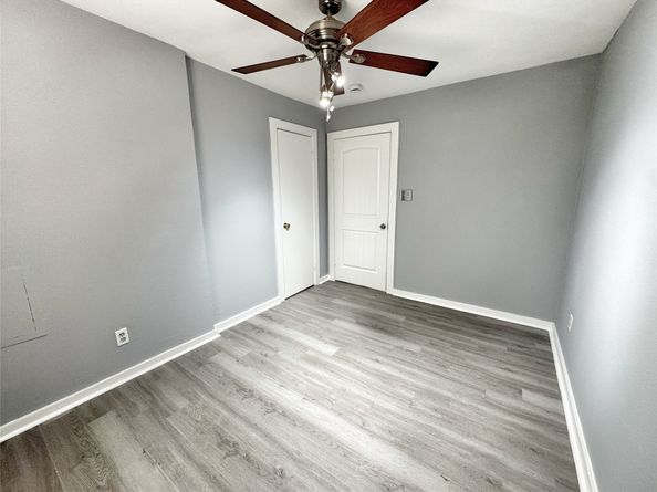 2633 Hollis Street, Houston TX 77093