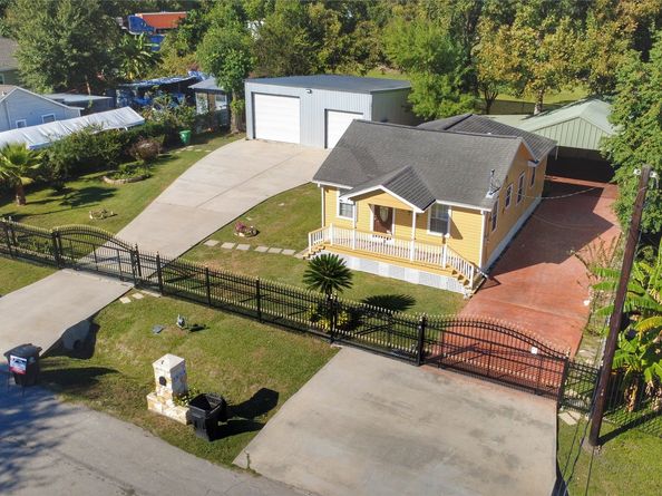 2633 Hollis Street, Houston TX 77093