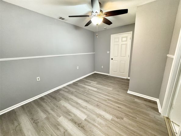 2633 Hollis Street, Houston TX 77093