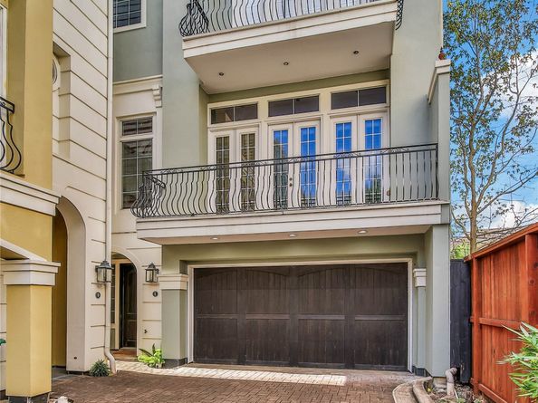 1818 Binz Street E, Houston TX 77004
