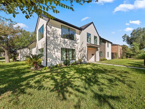 9414 Endicott Lane, Houston TX 77096