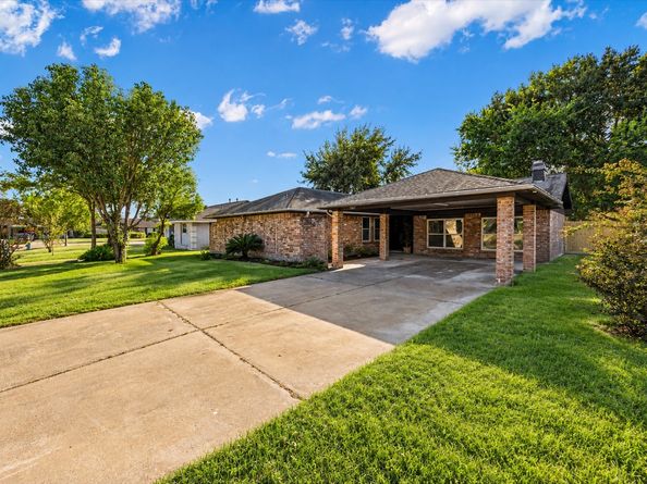 5507 Bertellis Lane, Houston TX 77091