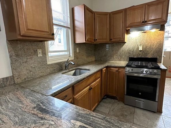 616 10th St 4, Union City NJ 07087