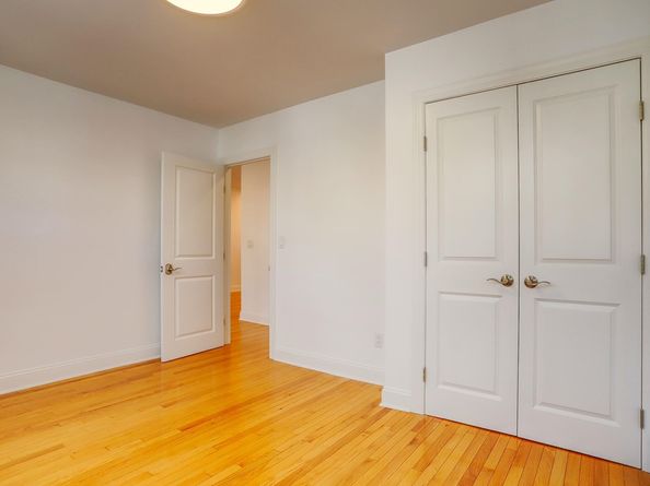 787 Summit Ave 3, Jersey City NJ 07307