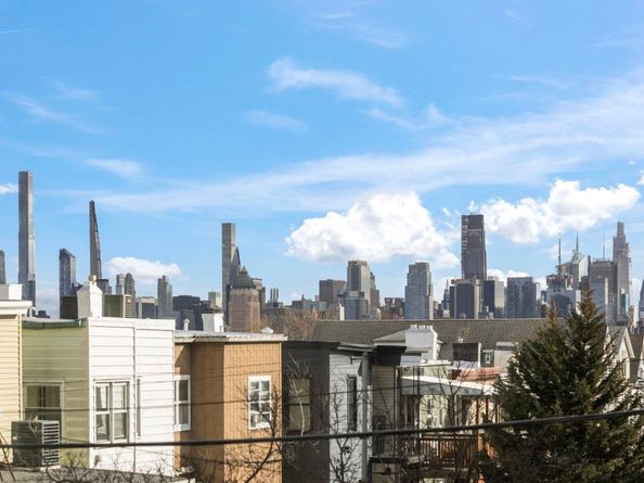 200 Highpoint Ave 3, Weehawken NJ 07030