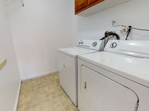 602 Sanderling Ct 602, Secaucus NJ 07094