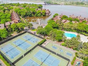 602 Sanderling Ct 602, Secaucus NJ 07094