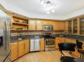 704 Harmon Cove Tower, Secaucus NJ 07094