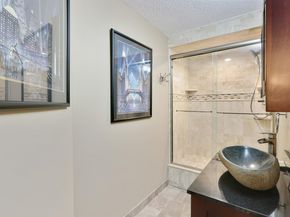 704 Harmon Cove Tower, Secaucus NJ 07094