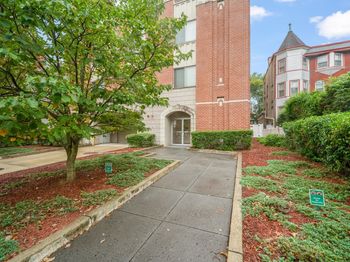 25 Duncan Ave