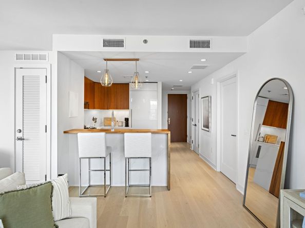 1000 Maxwell Lane 10J, Hoboken NJ 07030