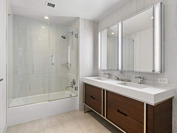 1000 Maxwell Lane 10J, Hoboken NJ 07030