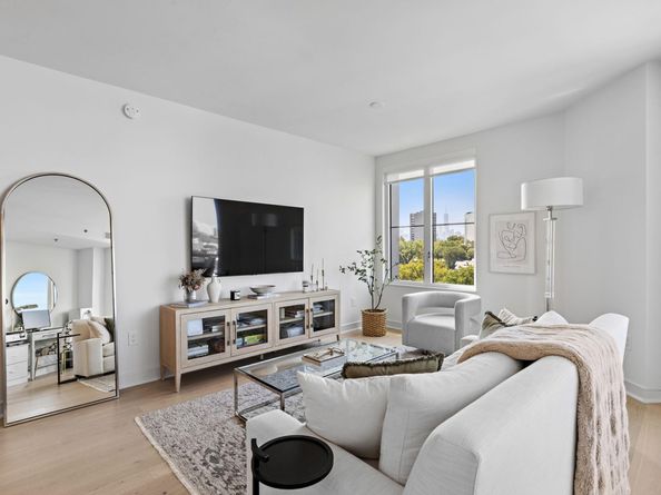 1000 Maxwell Lane 10J, Hoboken NJ 07030
