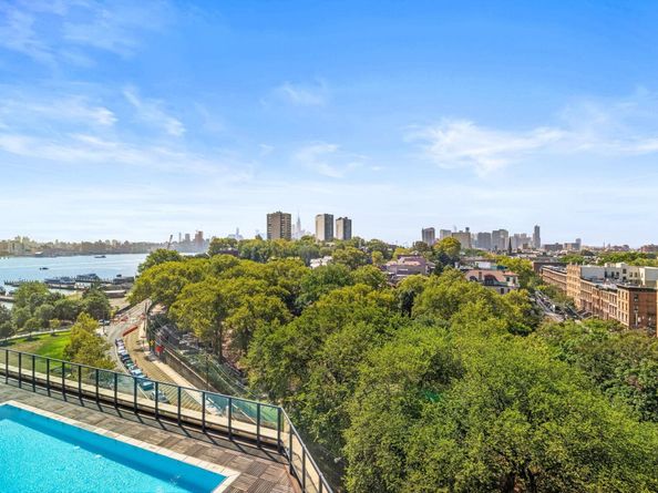 1000 Maxwell Lane 10J, Hoboken NJ 07030