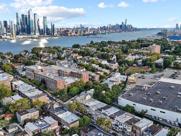 83 Liberty Pl Residence 2, Weehawken NJ 07086