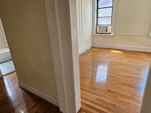 429 Fairmount Ave 305, Jersey City NJ 07306