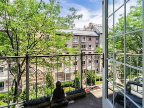207 Shearwater Ct West 42, Jersey City NJ 07305