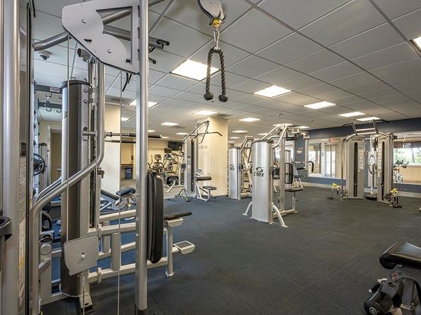 207 Shearwater Ct West 42, Jersey City NJ 07305