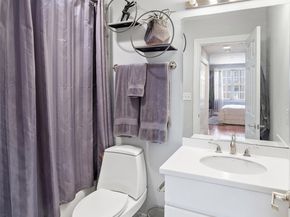207 Shearwater Ct West 42, Jersey City NJ 07305