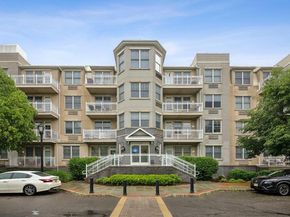30 Freedom Way 306, Jersey City NJ 07305
