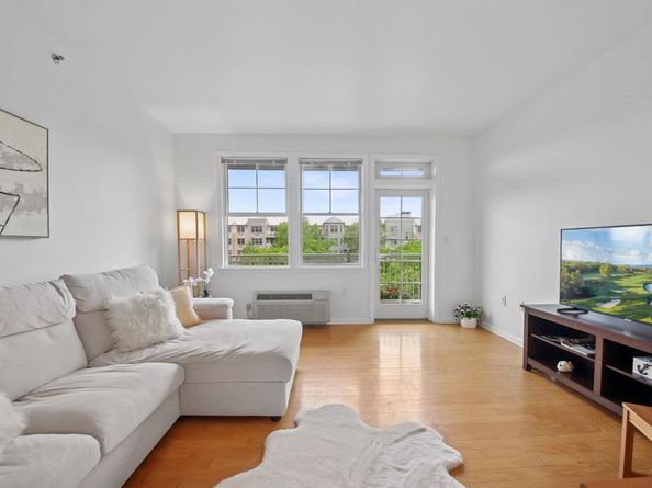 30 Freedom Way 306, Jersey City NJ 07305
