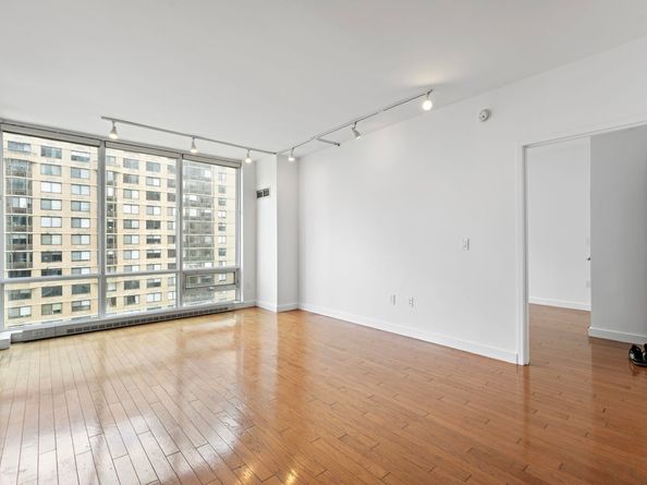 20 Newport Parkway 1202, Jersey City NJ 07310